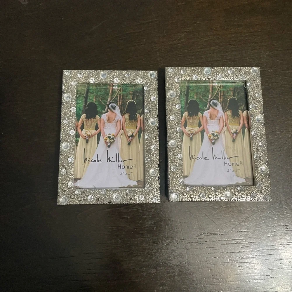 Adorable Mini Picture Frame Trio size (2) 2x3” and (1) 2x2” - Picture 5 of 7